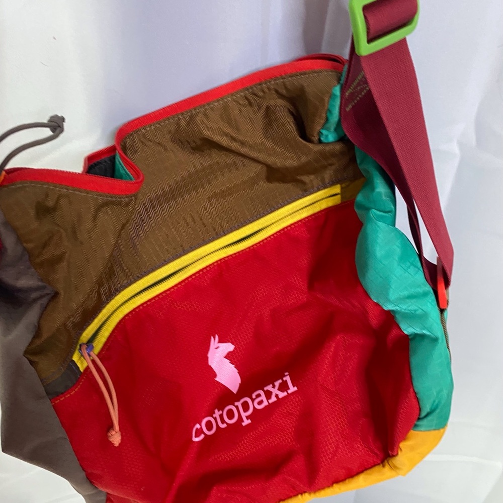 NWOT. Cotopaxi bag